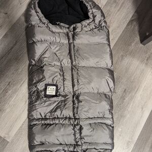 7 A.M. Enfant Gray Puffer Sleeping Bag